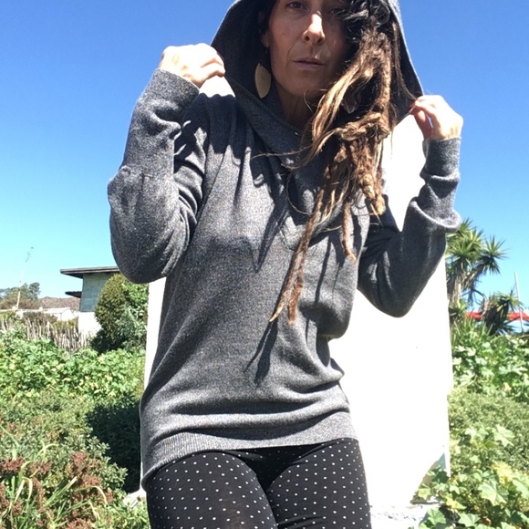 Unconditional London Grey small sweater - Picture 6 of 7